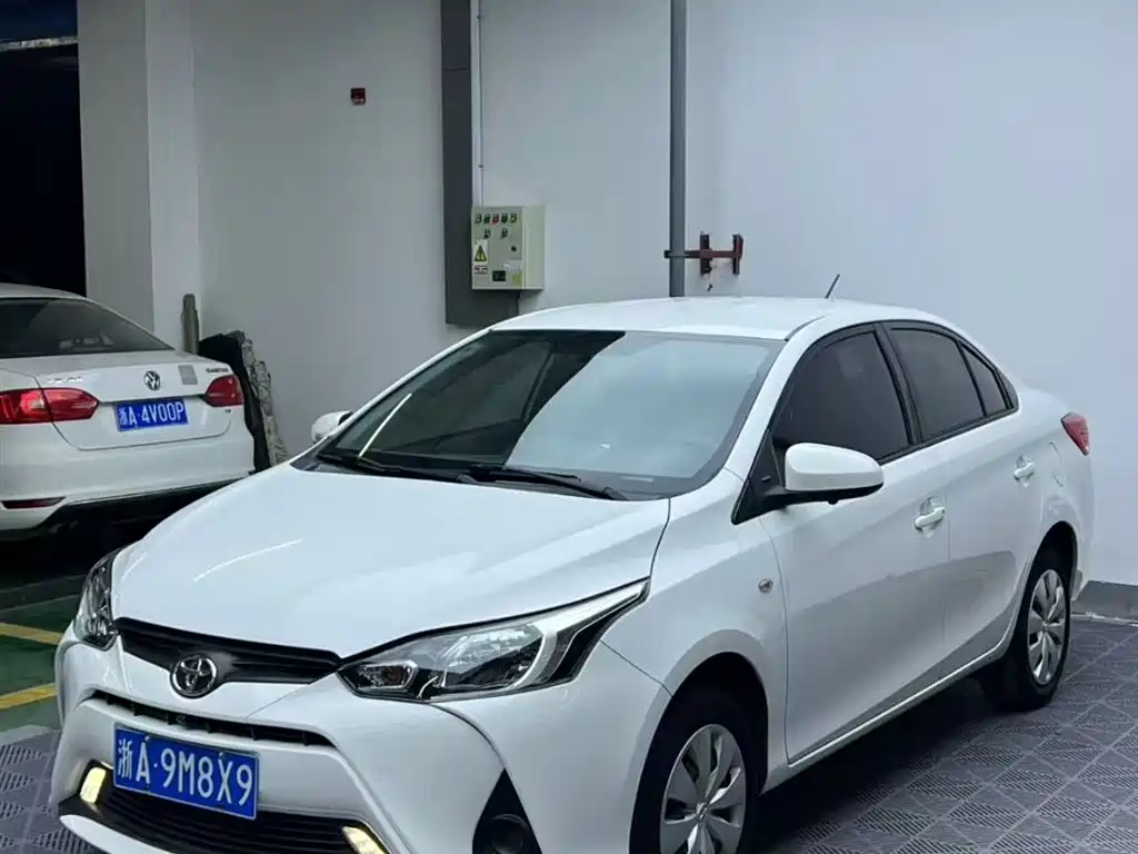 Toyota Yaris L 2019