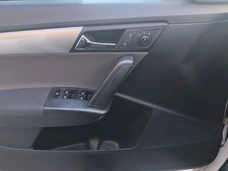 Volkswagen Gran Lavida 2016