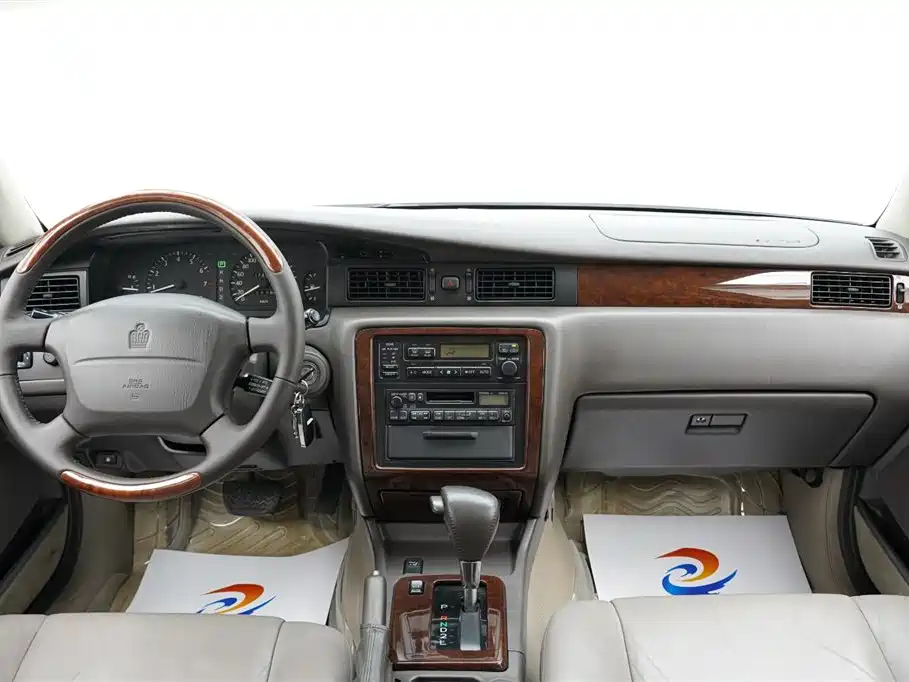 Toyota Crown 1998 — фото 16