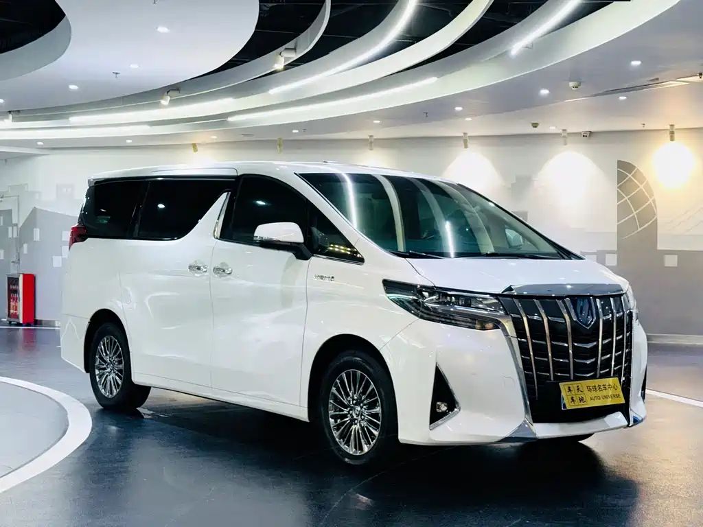 Toyota Alphard 2022 — фото 3