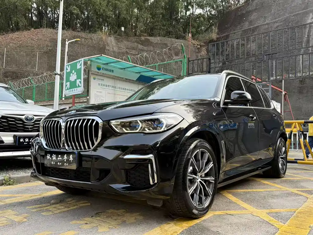 BMW X5 2022 — фото 1