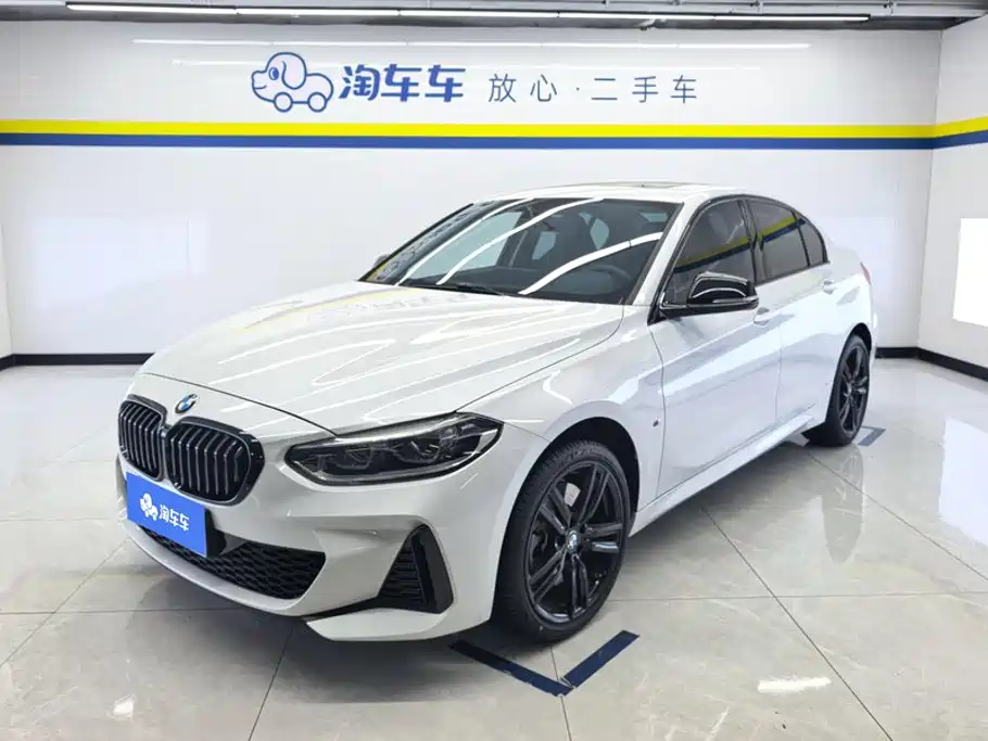 BMW 1 Series 2022