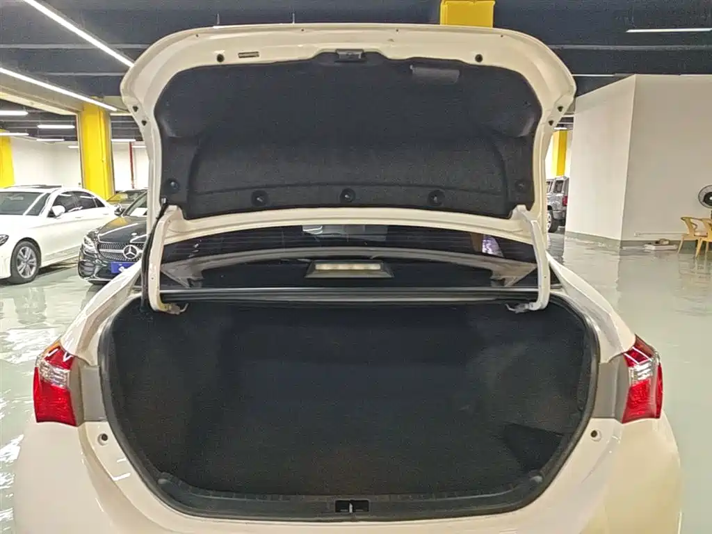 Toyota Corolla 2019 — фото 19