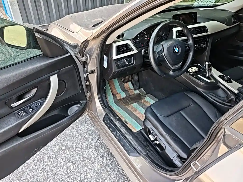 BMW 3 Series GT 2017 — фото 16