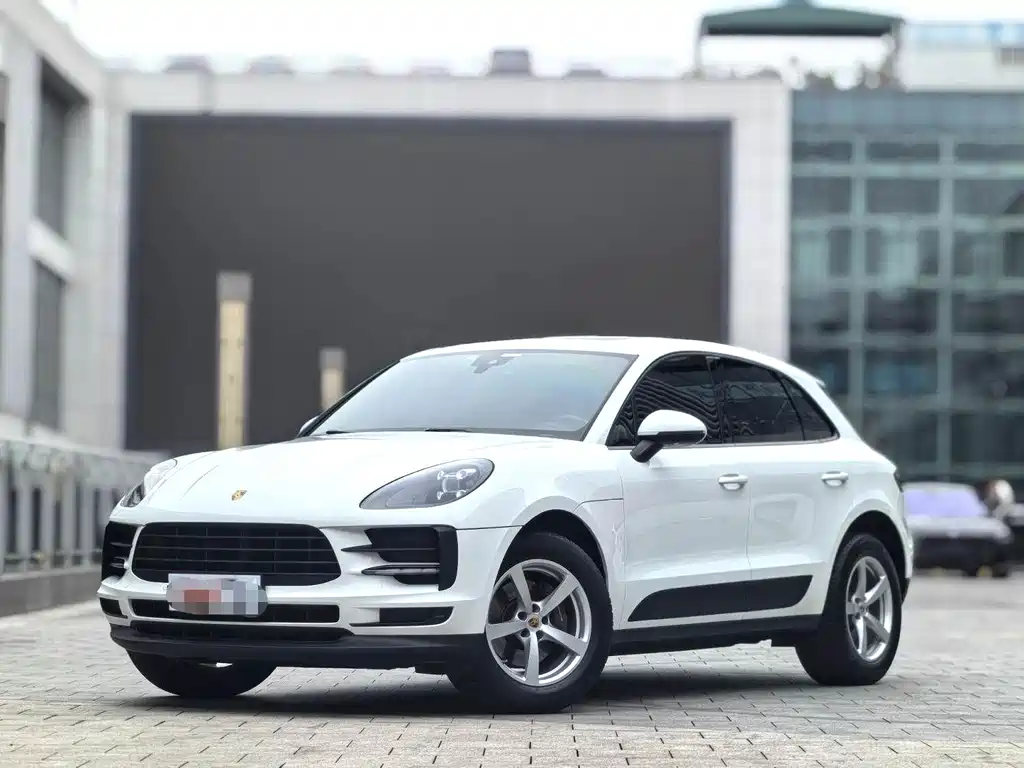 Porsche Macan 2018 — фото 1