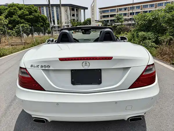 Mercedes-Benz SLK-Class 2011