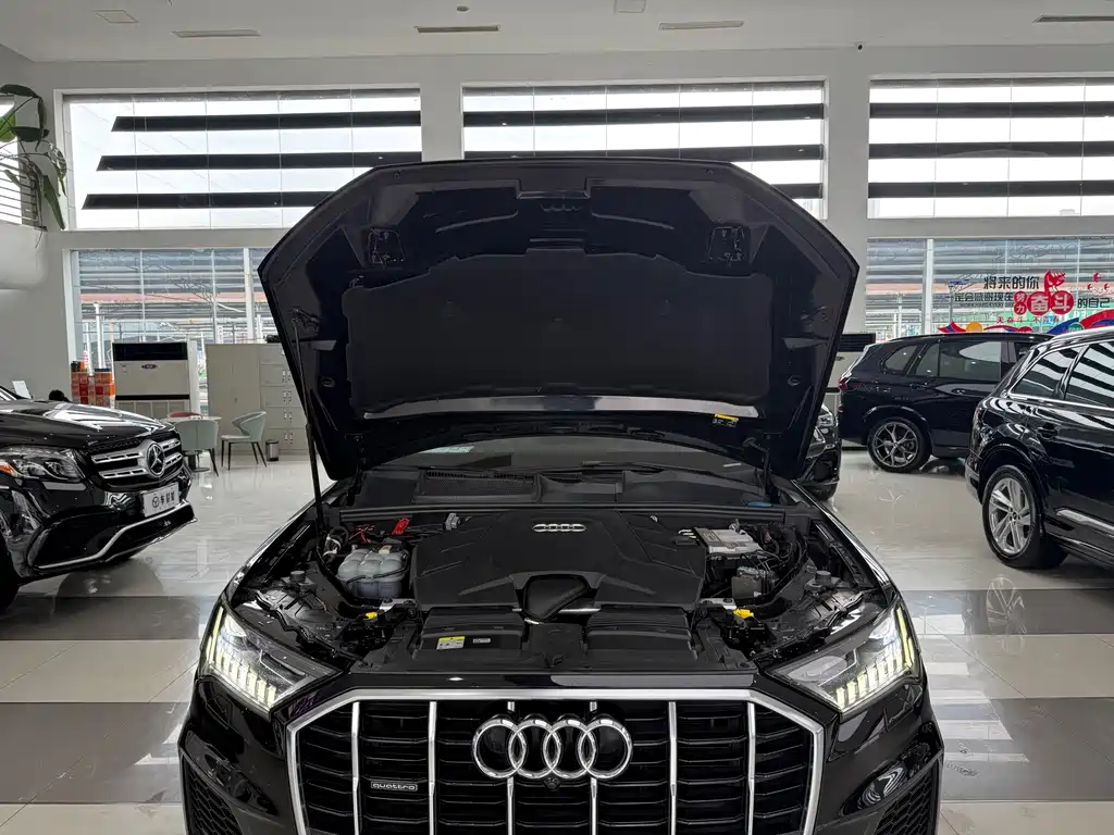Audi Q7 2020 — фото 17