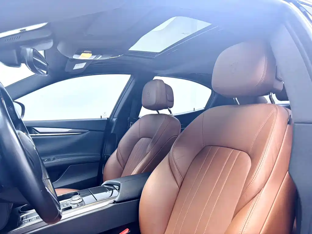 Maserati Ghibli 2018 — фото 6