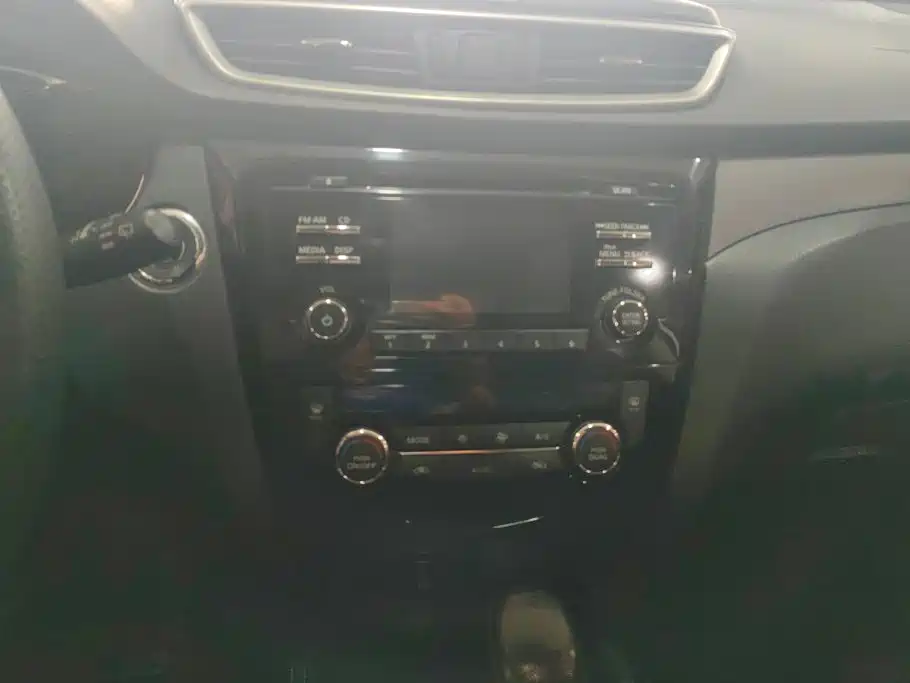 Nissan X-Trail 2017 — фото 13