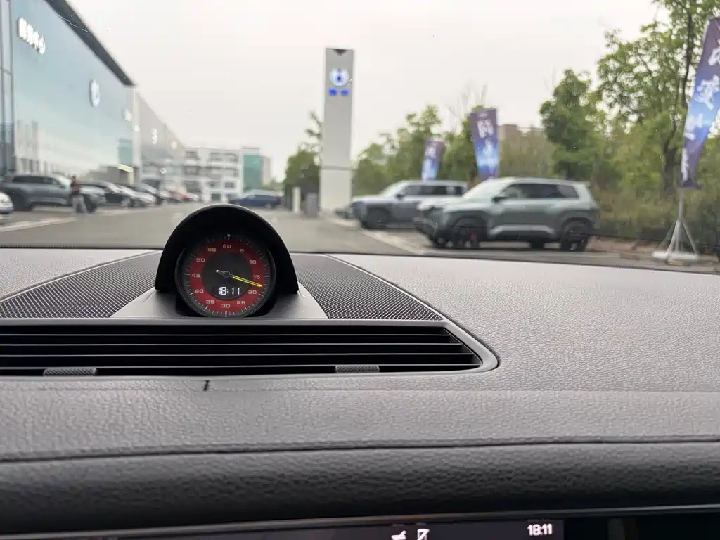 Porsche Panamera 2018 — фото 6