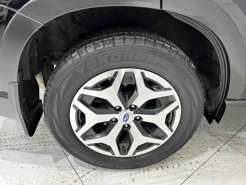 Subaru Forester 2022 — фото 19