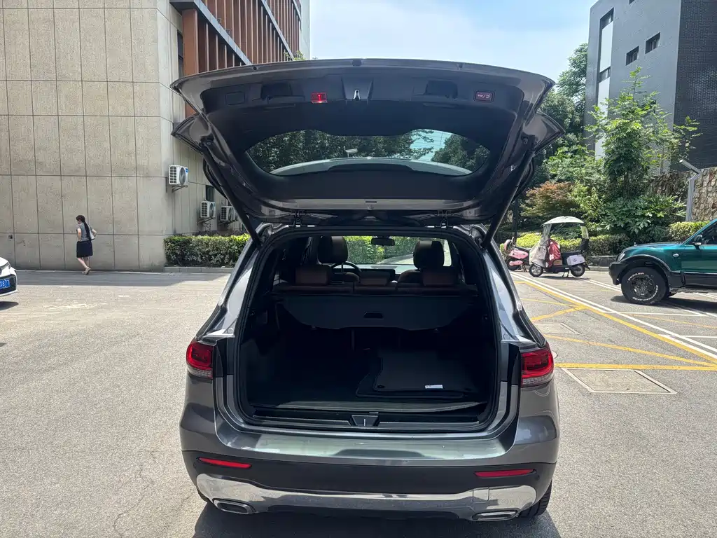 Mercedes-Benz GLB 2023 — фото 20