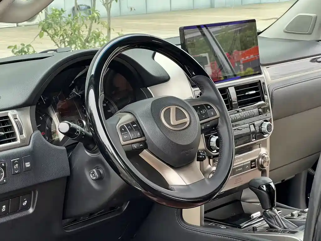 Lexus GX 2015 — фото 13