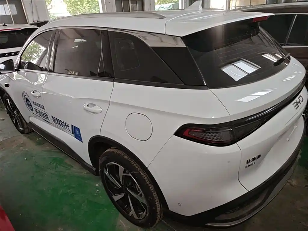 BYD Seal 05 DM-i 2025 — фото 5