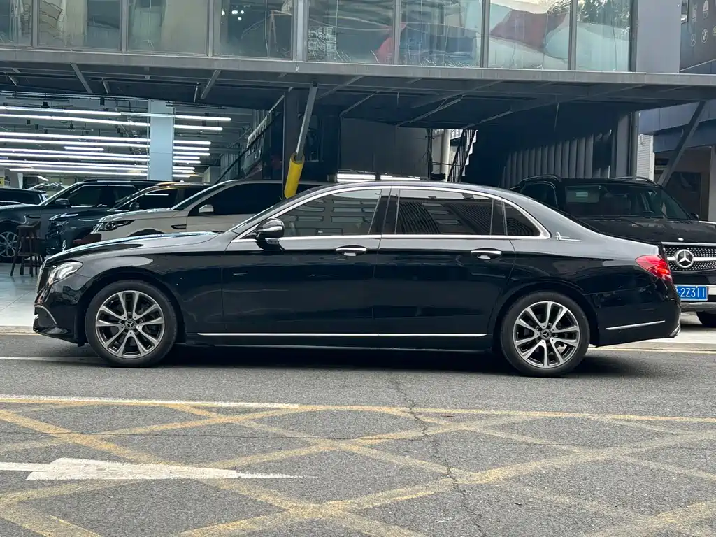Mercedes-Benz E-Class 2018 — фото 4