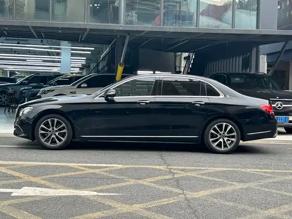 Mercedes-Benz E-Class 2018