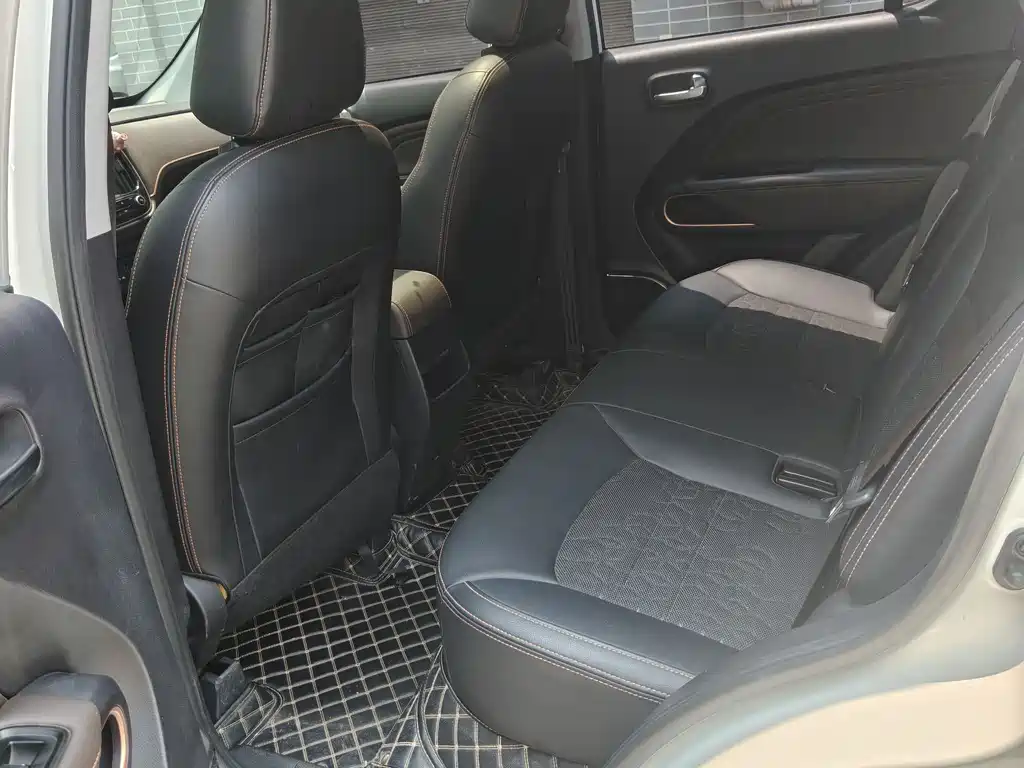 GAC Motor Trumpchi GS3 2019 — фото 7