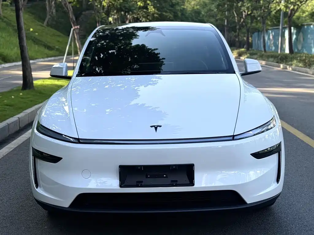 Tesla Model Y 2026 — фото 5