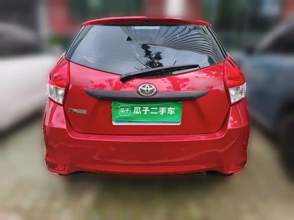 Toyota Yaris L 2014