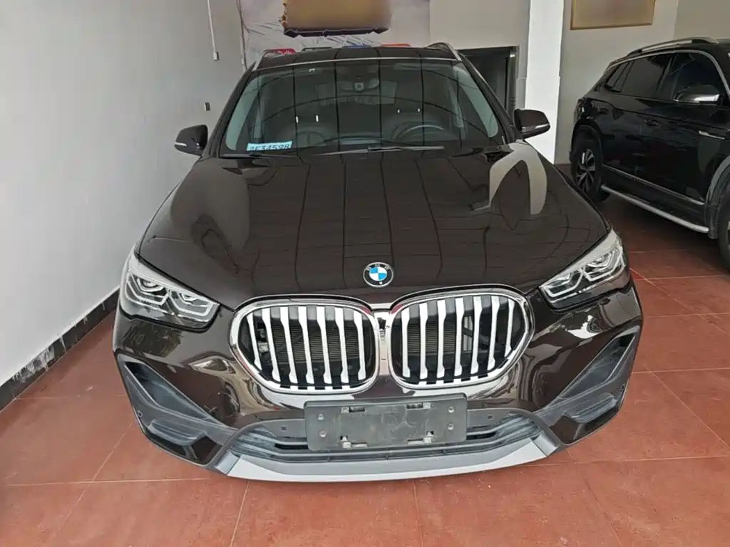 BMW X1 2022 — фото 3