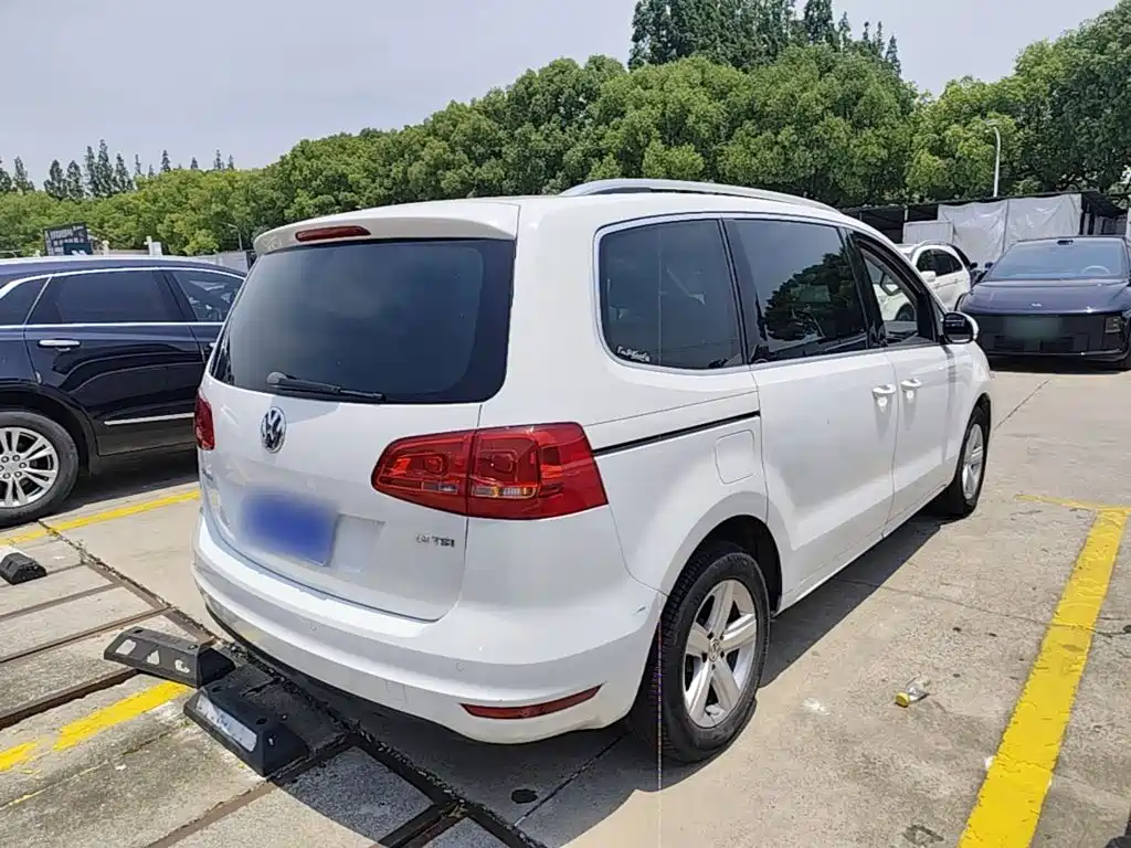 Volkswagen Sharan 2015 — фото 7