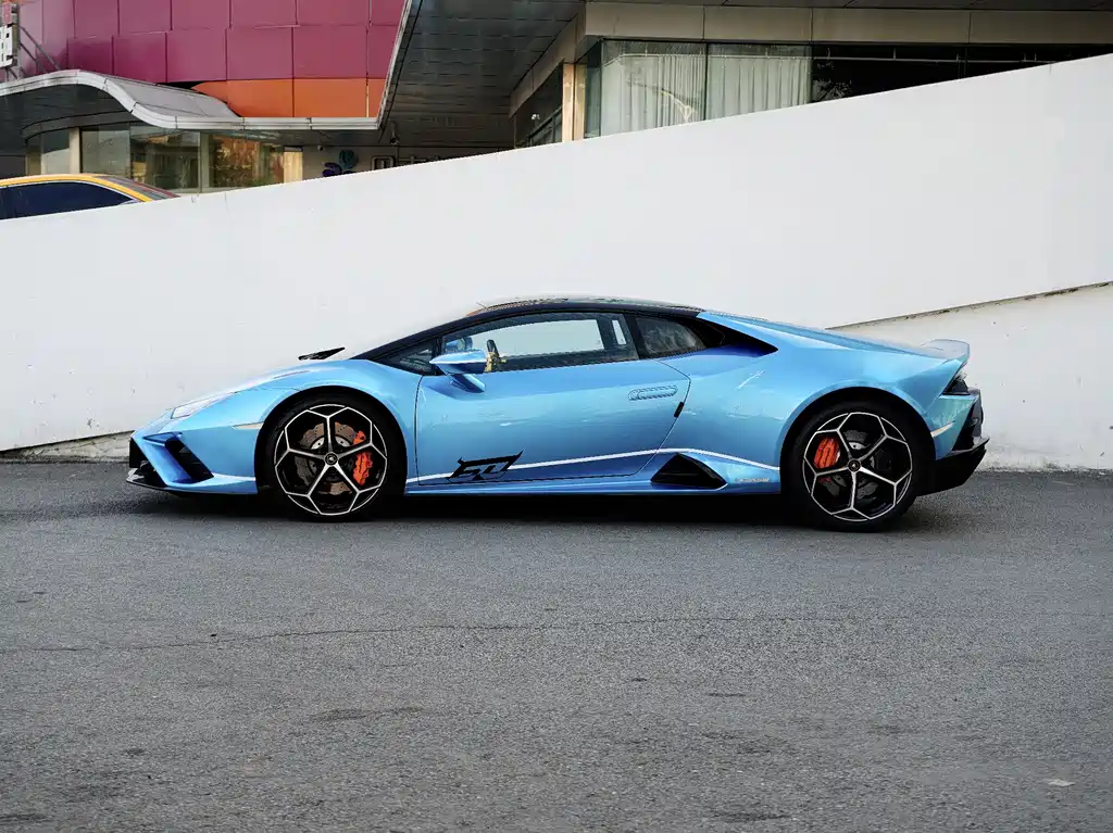 Lamborghini Huracán 2022 — фото 4