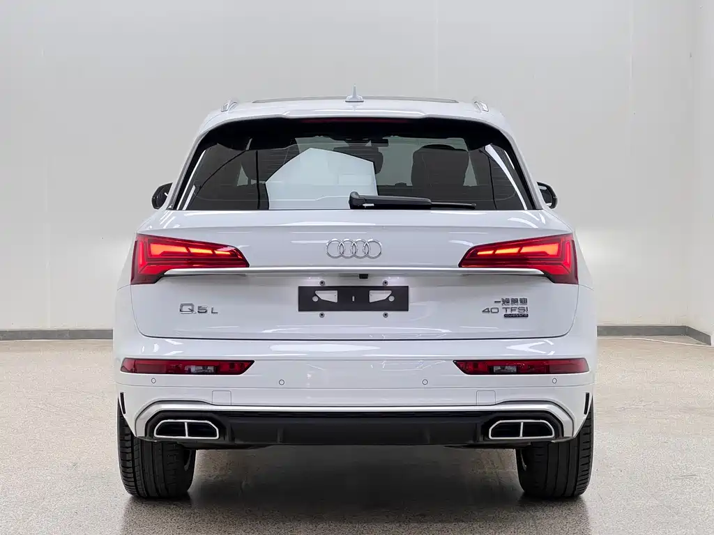 Audi Q5L 2023 — фото 29