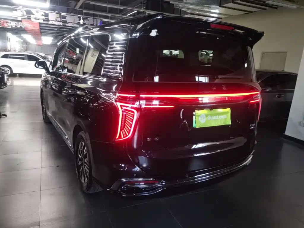 Hongqi HQ9 PHEV 2024 — фото 5