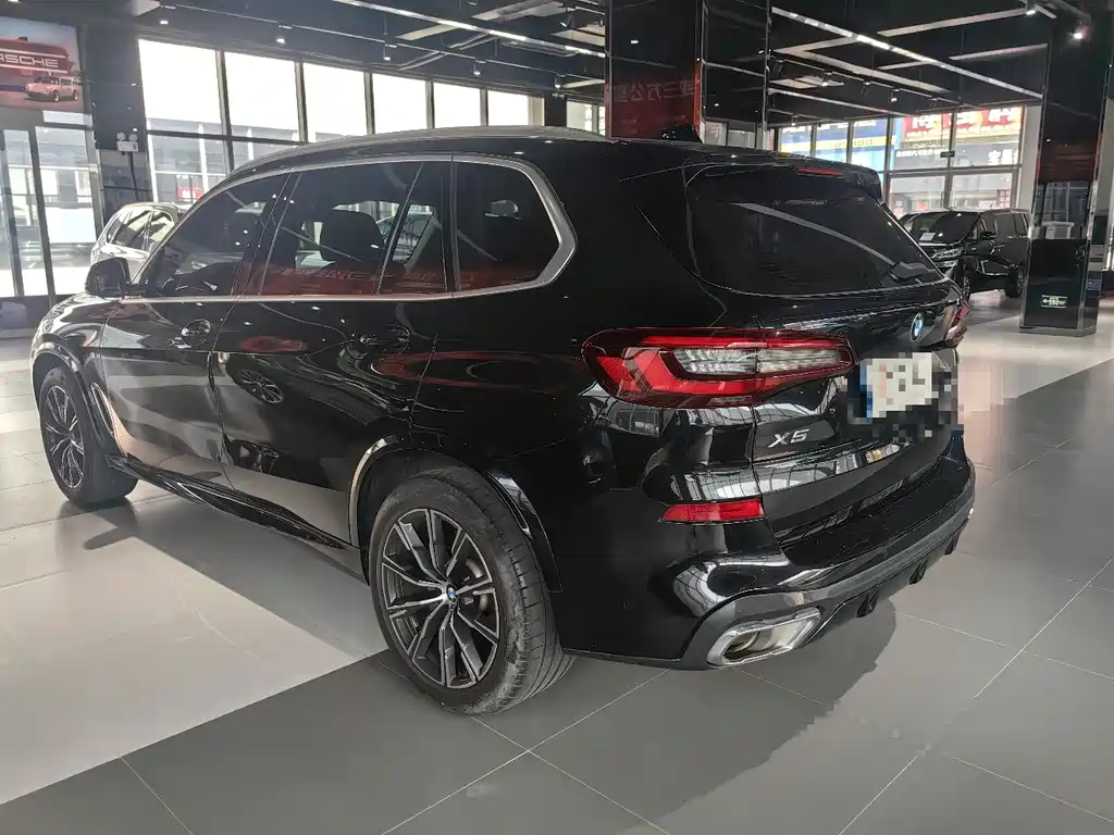 BMW X5 2022 — фото 10