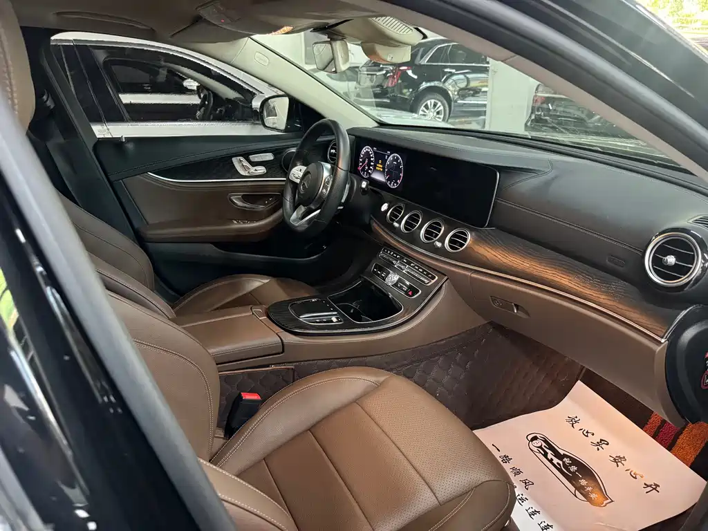 Mercedes-Benz E-Class 2019 — фото 8