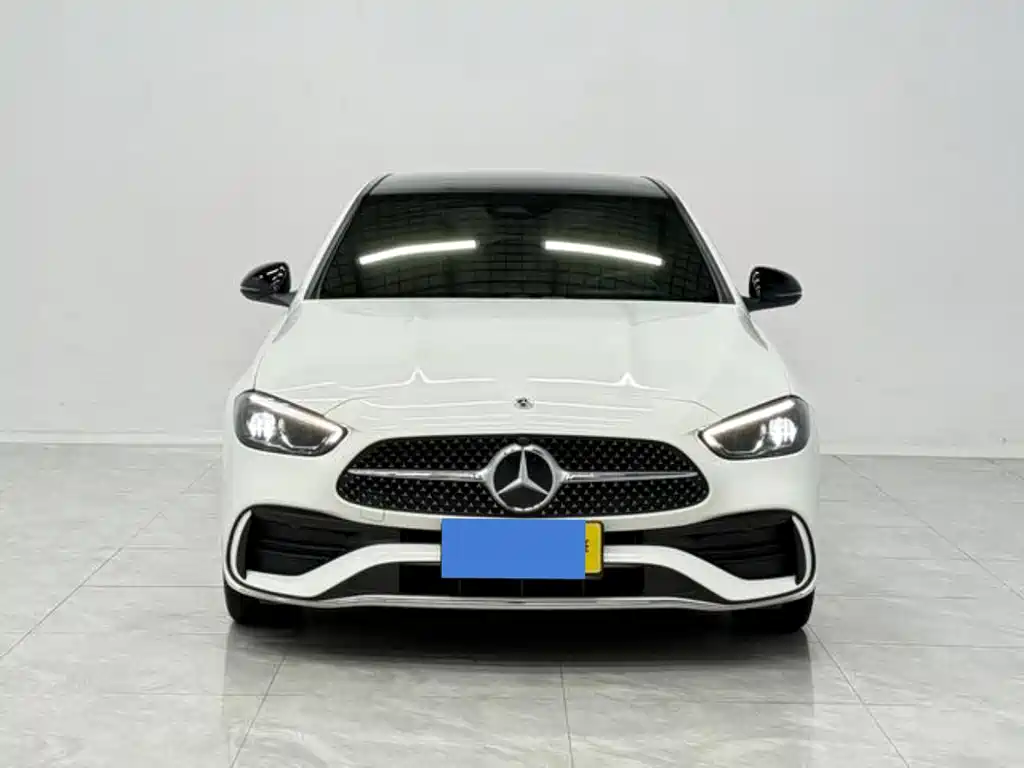 Mercedes-Benz C-Class 2023 — фото 3