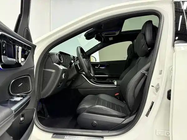 Mercedes-Benz C-Class 2023