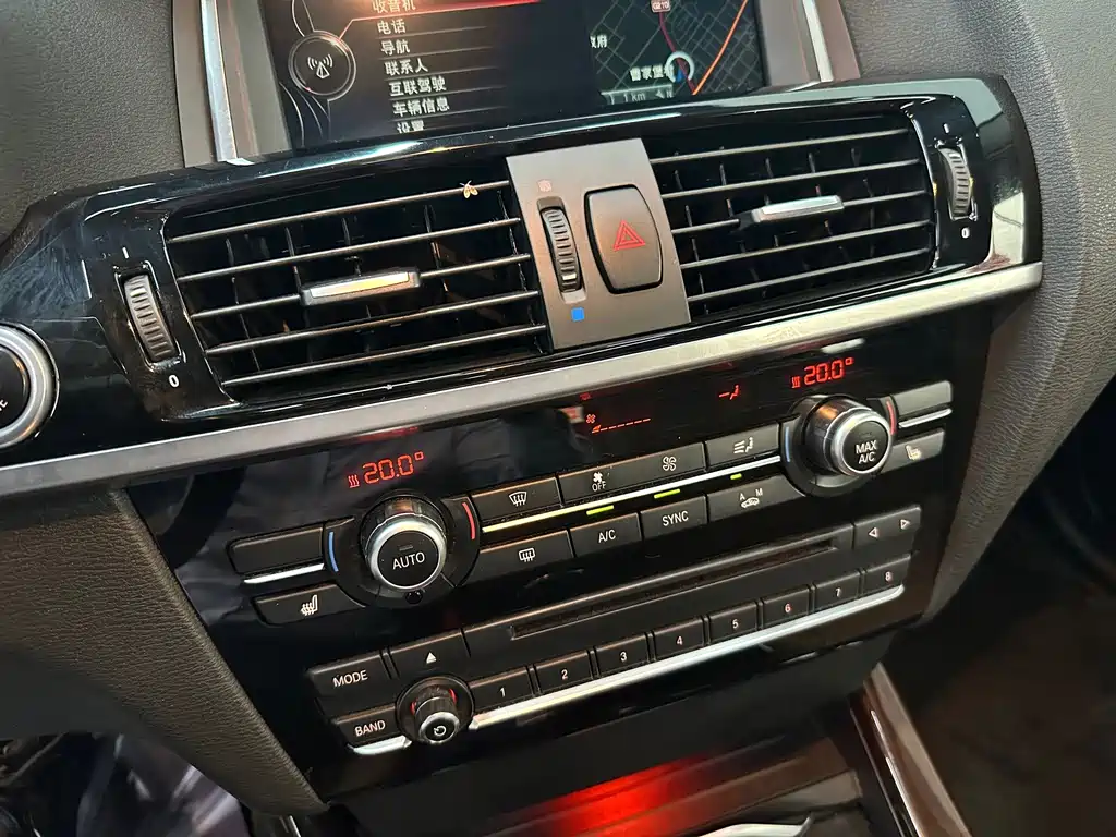BMW X3 2015 — фото 12