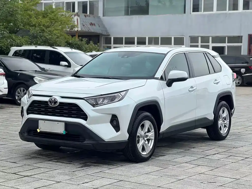 Toyota RAV4 2024