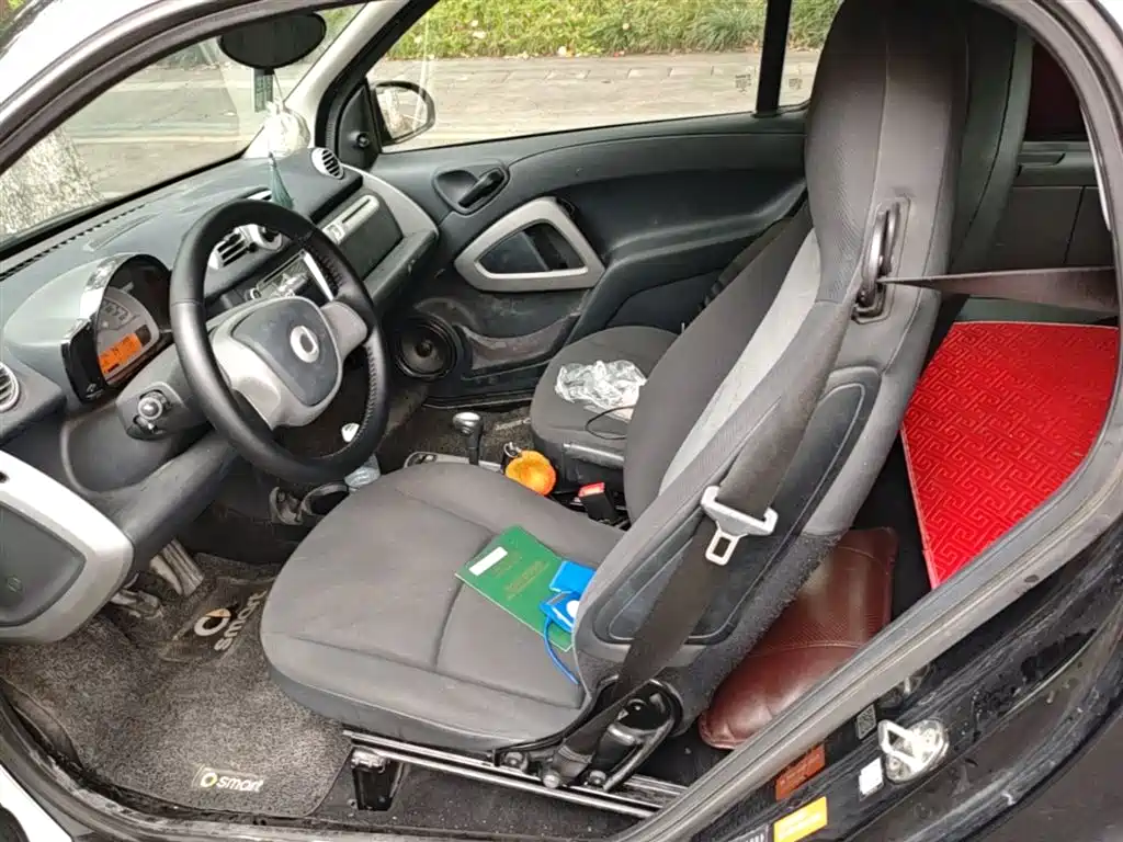 smart Fortwo 2014 — фото 16