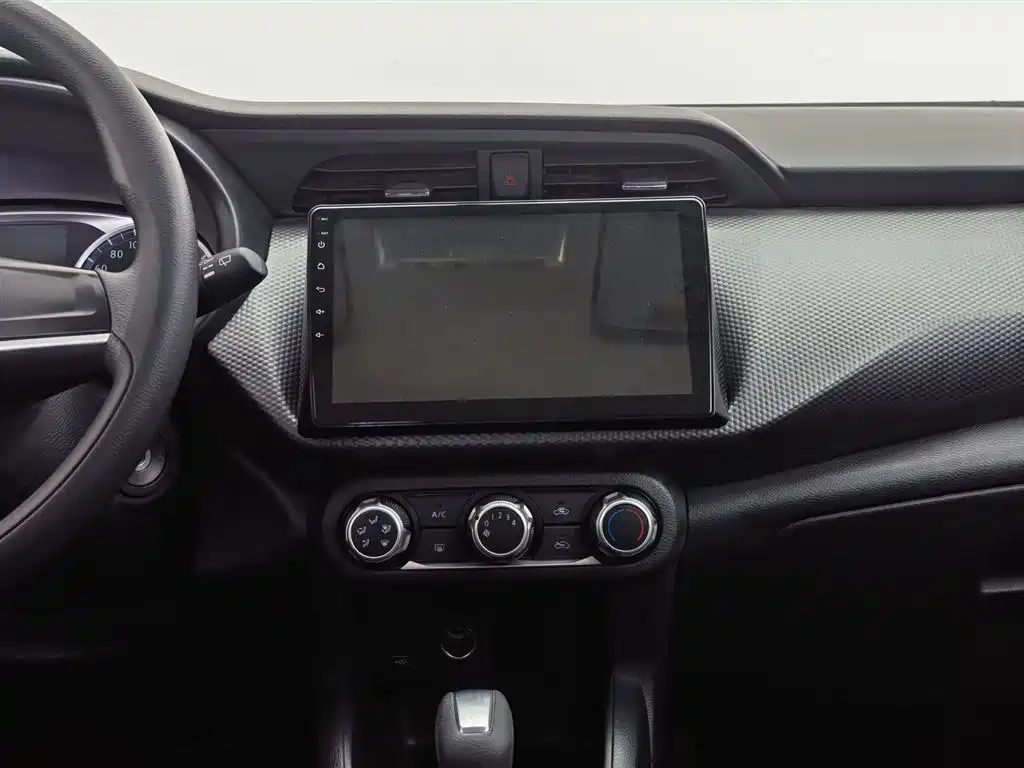 Nissan Kicks 2021 — фото 12
