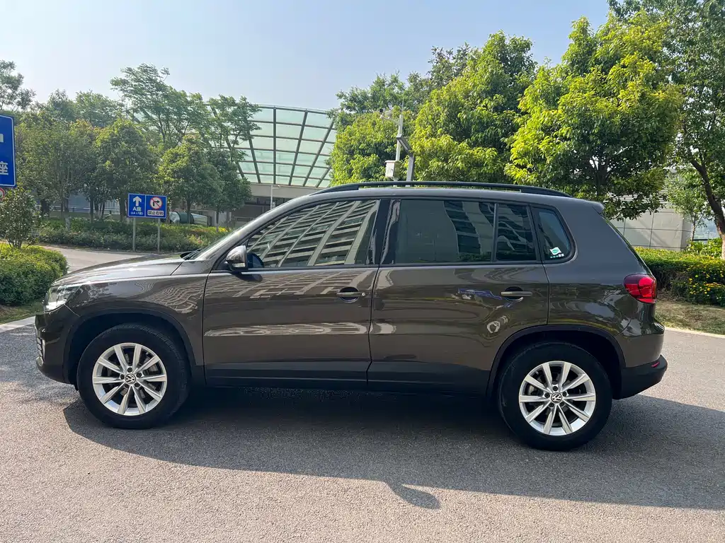 Volkswagen Tiguan 2015 — фото 7