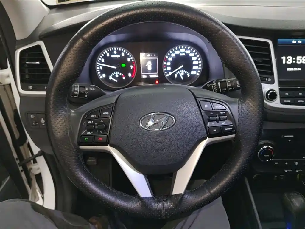 Hyundai Tucson 2016 — фото 11