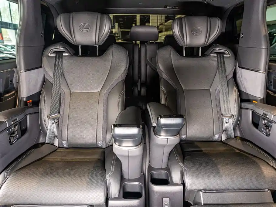 Lexus LM 2023 — фото 14