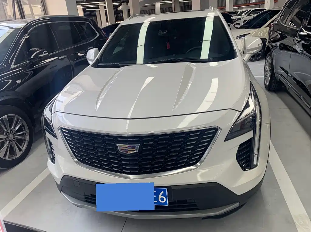 Cadillac XT4 2021 — фото 2