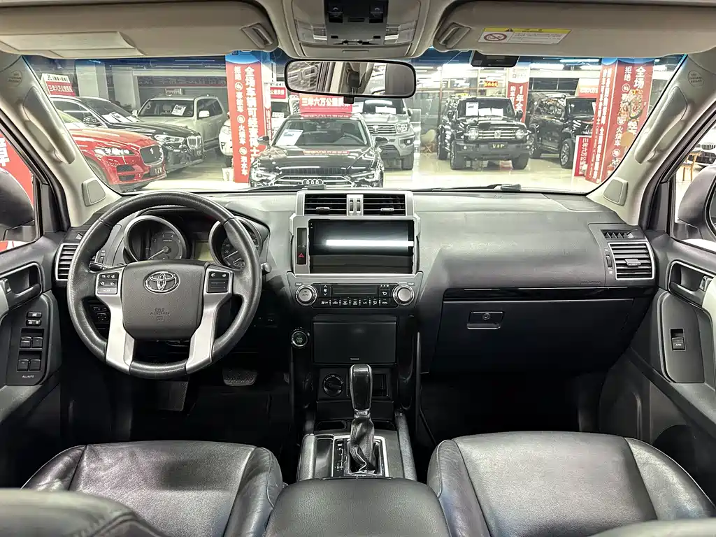 Toyota Prado 2017 — фото 24
