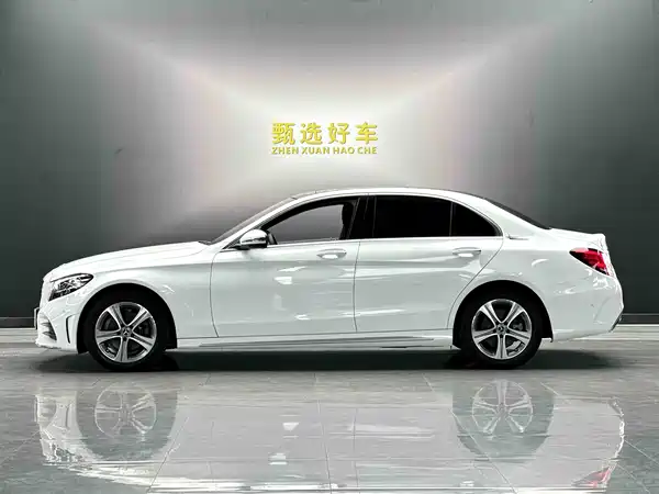 Mercedes-Benz C-Class 2021