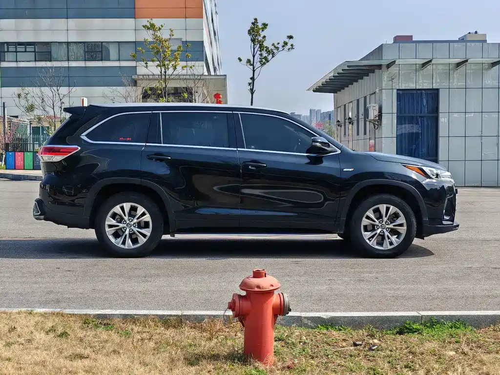Toyota Highlander 2019 — фото 4