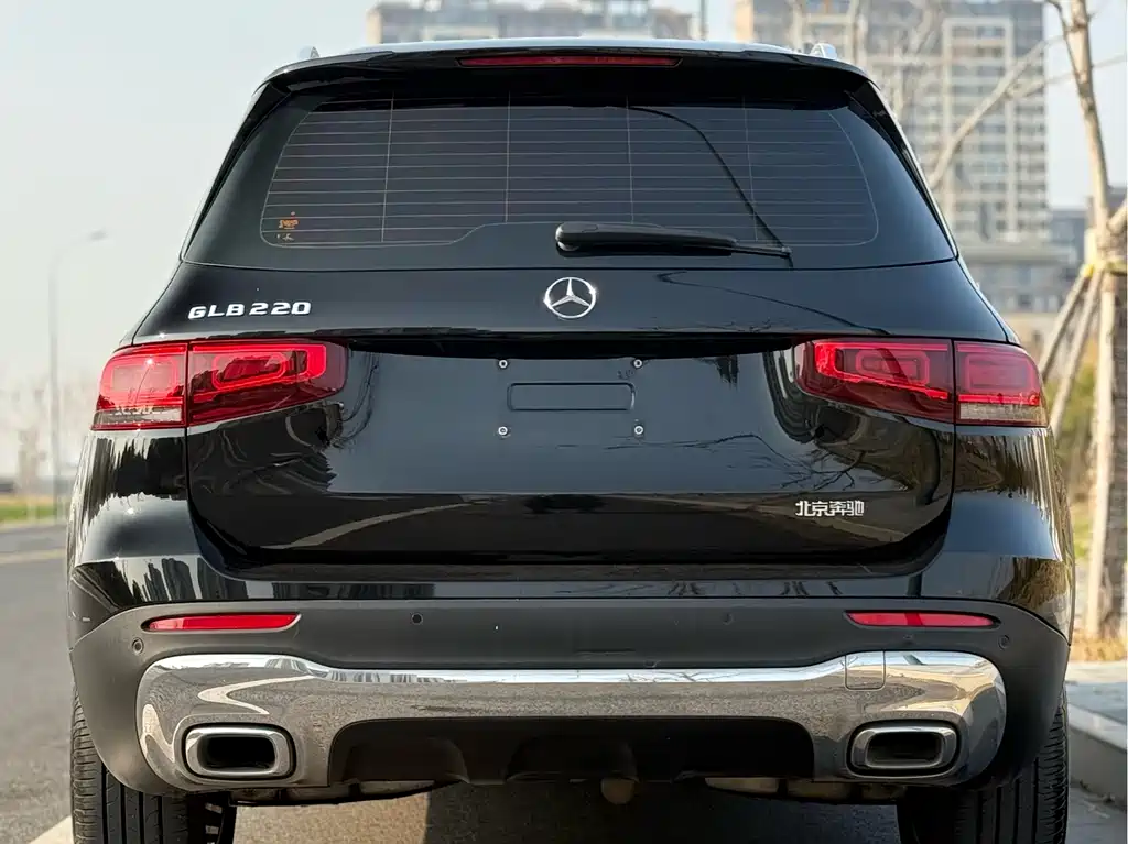 Mercedes-Benz GLB 2023 — фото 16