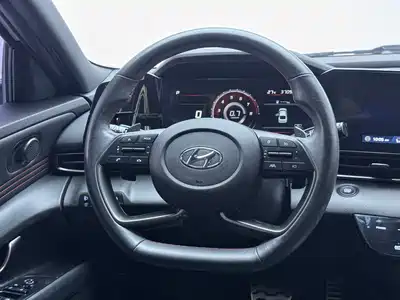 Hyundai Elantra 2022