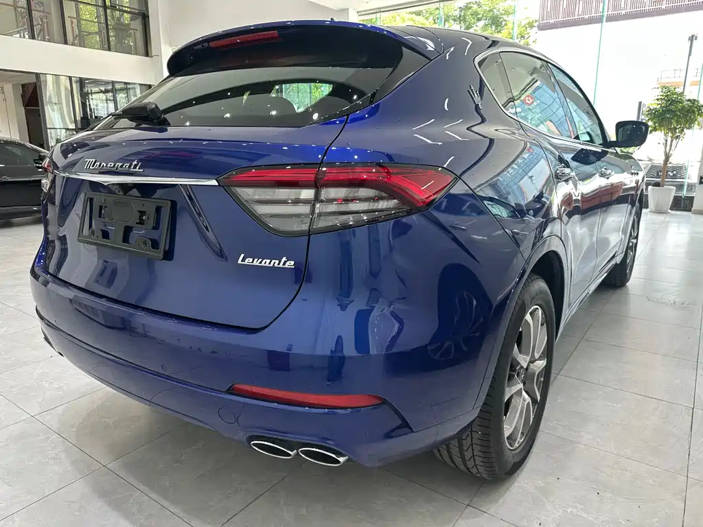 Maserati Levante — фото 18