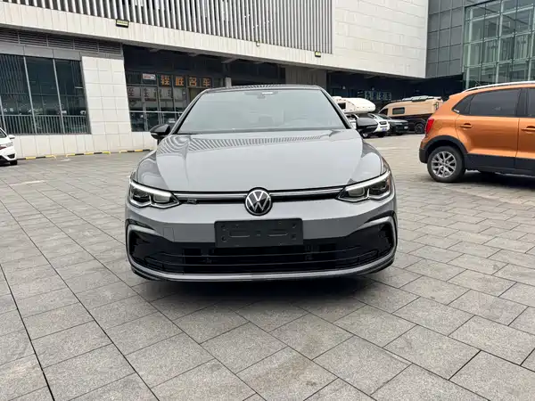 Volkswagen Golf 2023