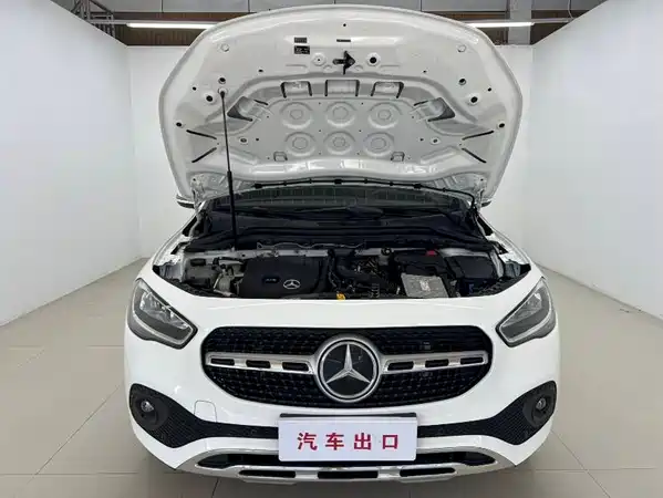 Mercedes-Benz GLA 2021