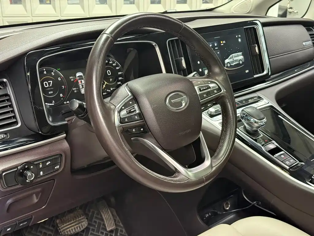 GAC Motor Trumpchi M8 2021 — фото 3
