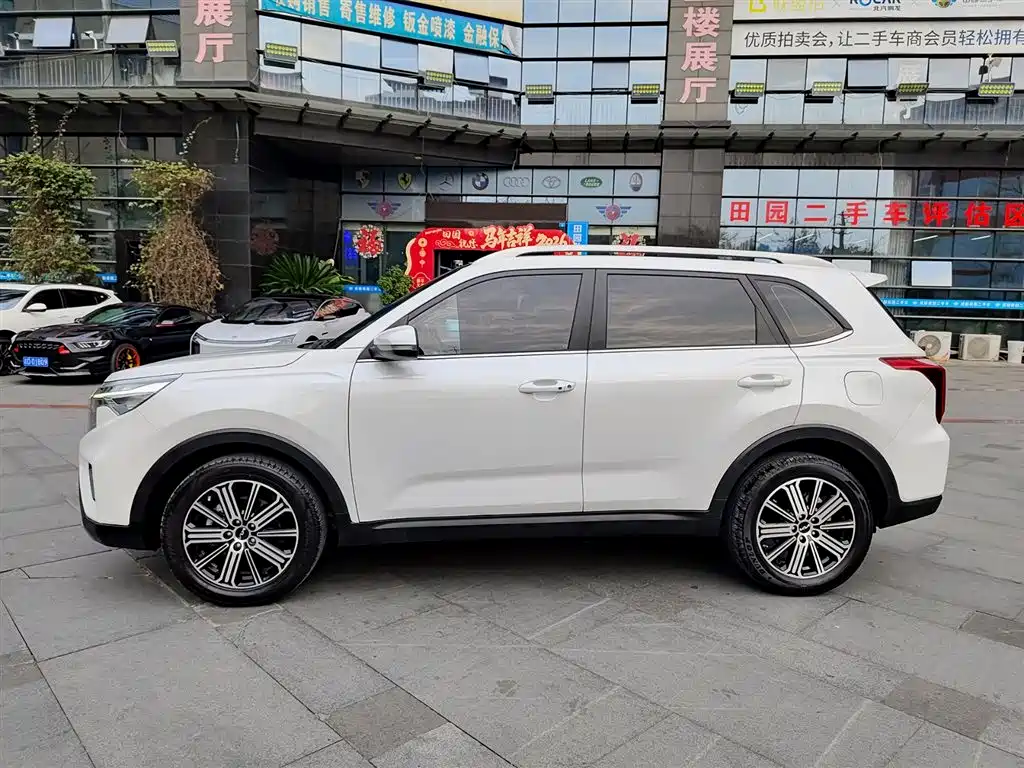Kia Sportage 2023 — фото 3